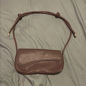 Elegant Brown Leather Shoulder Bag